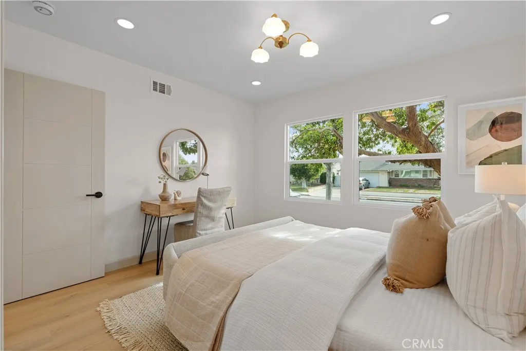 925 W Autumn, Anaheim, California 92805 home-pic-18